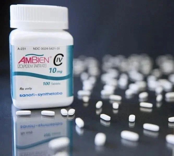 Nordcomps Medication Bottles On Pharmacy Counter